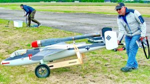 ОЧЕНЬ ОГРОМНЫЙ И ГРОМКИЙ ПУЛЬСНЫЙ САМОЛЕТ HE-162 PULSO МАСШТАБИРУЕТ 13,5 МОДЕЛЬ ДЕМОНСТРАЦИЯ ПОЛЕТА