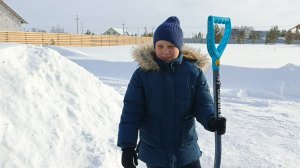 Собираем шкаф для Арсюши. Чистим снег всей семьей.