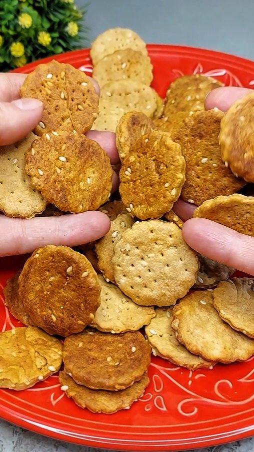 С чем угодно! Универсальное тесто для крекеров