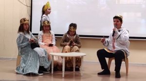 Миниатюра "Чья помощь лучше?" Автор: Леонид Каминский