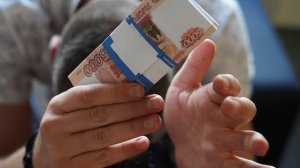 Девяти российским футбольным судьям предъявили обвинения в коррупции