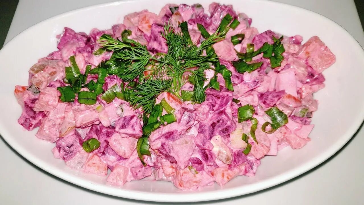 Салатик с селедочкой смотреть онлайн