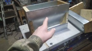 Отходы в Доходы.Как сделать бункерную кормушку для Кур Цыплят и других птиц.