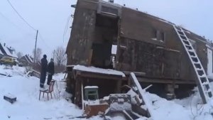 РАЗБИРАЕМ ДОМ НА УТИЛИЗАЦИЮ!ПОКА ИДЁТ ВСЕ КАК НАДО!