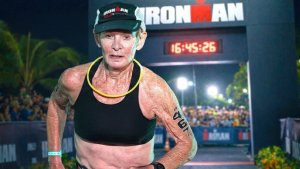 Триатлон "Iron Man " в 80 лет, жизнь и рутина старейшегт в мире чемпиона.