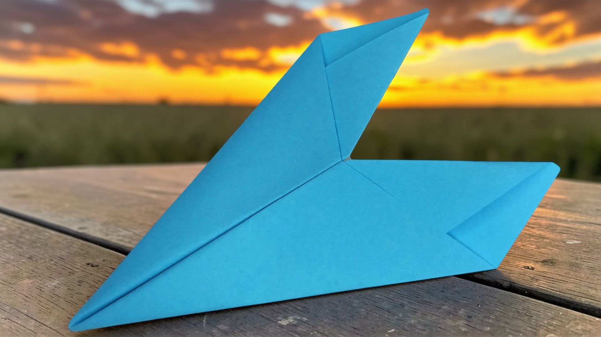 Простой бумажный самолетик из листа бумаги А4 смотреть онлайн