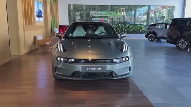 ZEEKR 001 2026 обзор смотреть онлайн