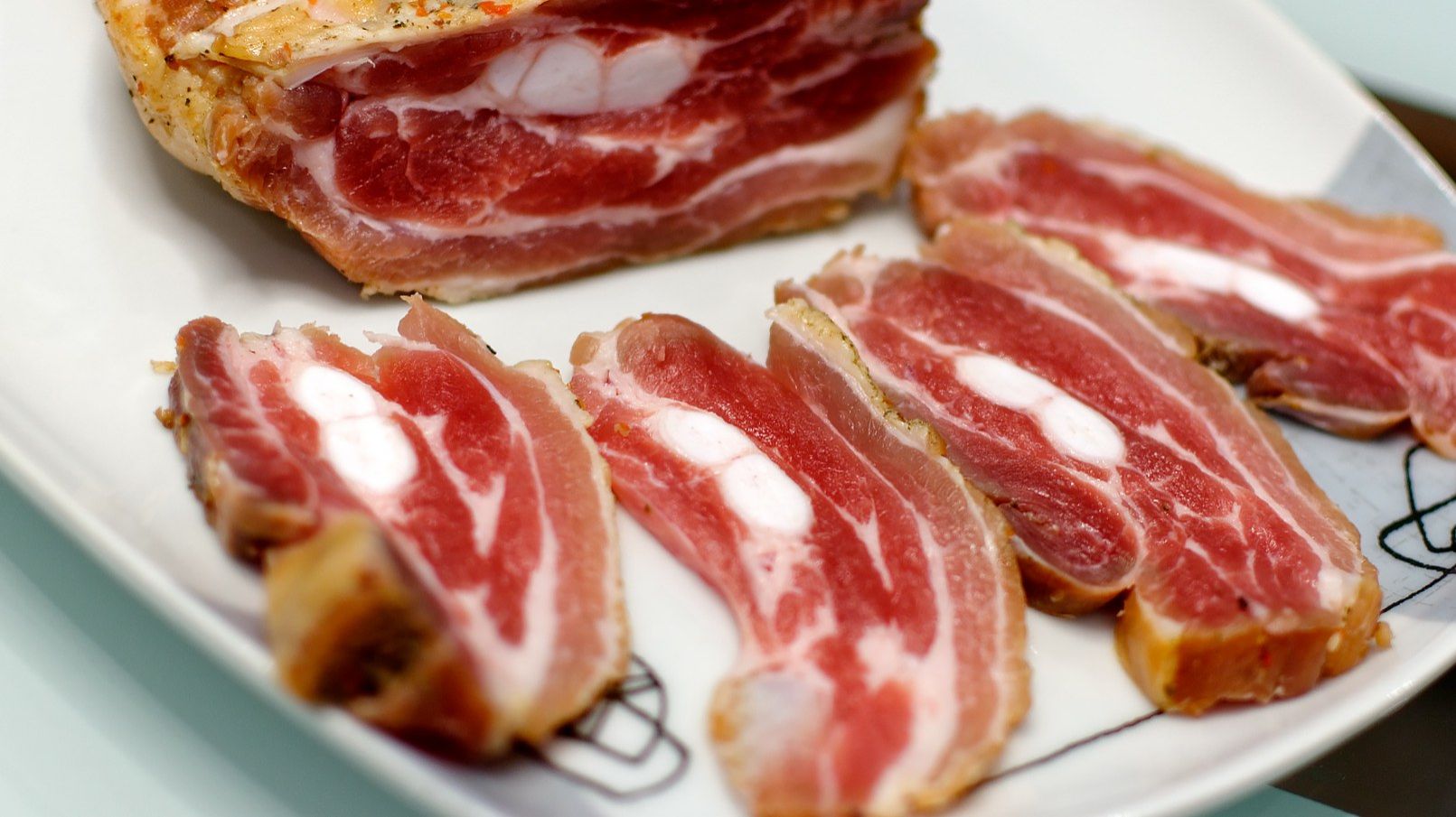 «Грудинка холодного копчения: засолка со стартовыми культурами — или как покорить гостей ✨🍖🔥 смотреть онлайн