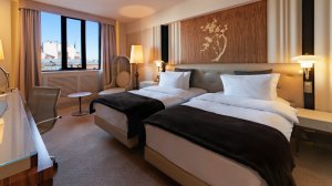 Переселись в Crown Hotel Санкт-Петербург 4*