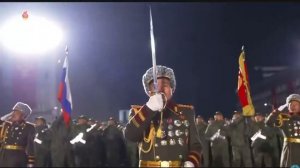 На параде в КНДР военные прошли с флагом России.