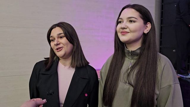 В Белово с большим успехом прошли гастроли автора-исполнителя Петра Казакова.-