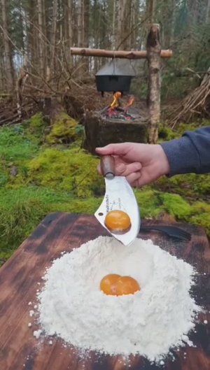 Ну очень вкусная лапша 🍜 в жульене 😋