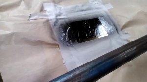 №269-Покраска надписей на крыле чёрной краской .