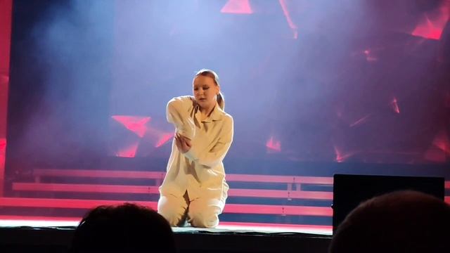 1000033879.mp4 смотреть онлайн