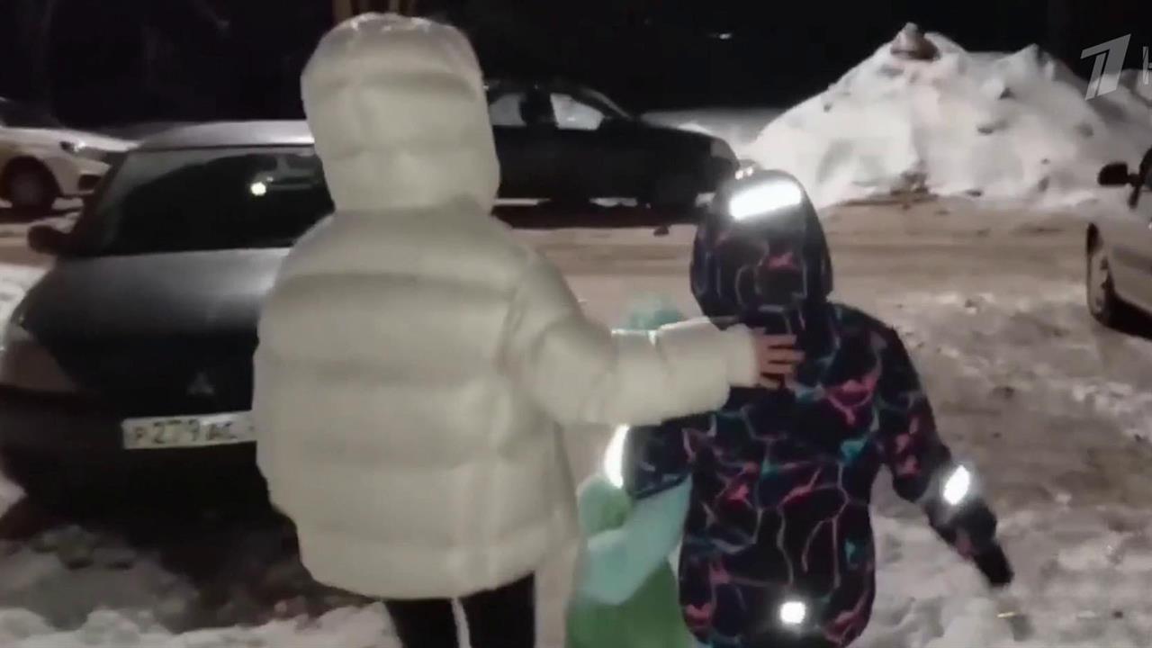 Найденная после похищения в Смоленске девочка находится в больнице. смотреть онлайн