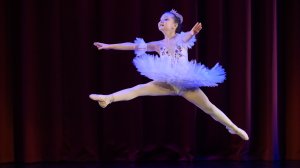 Вариация Феи Драже из балета Щелкунчик (Калмыкова Белла) - Отчетный концерт январь 2026 ValeriBallet