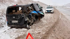 Микроавтобус с дзюдоистами съехал в кювет и опрокинулся на трассе Минеральные воды – Александровское