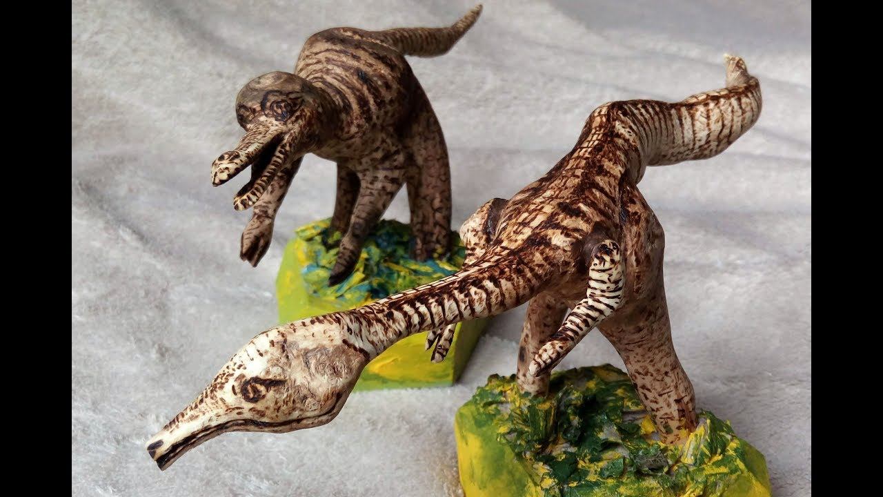 Динозавры. Скульптура из дерева