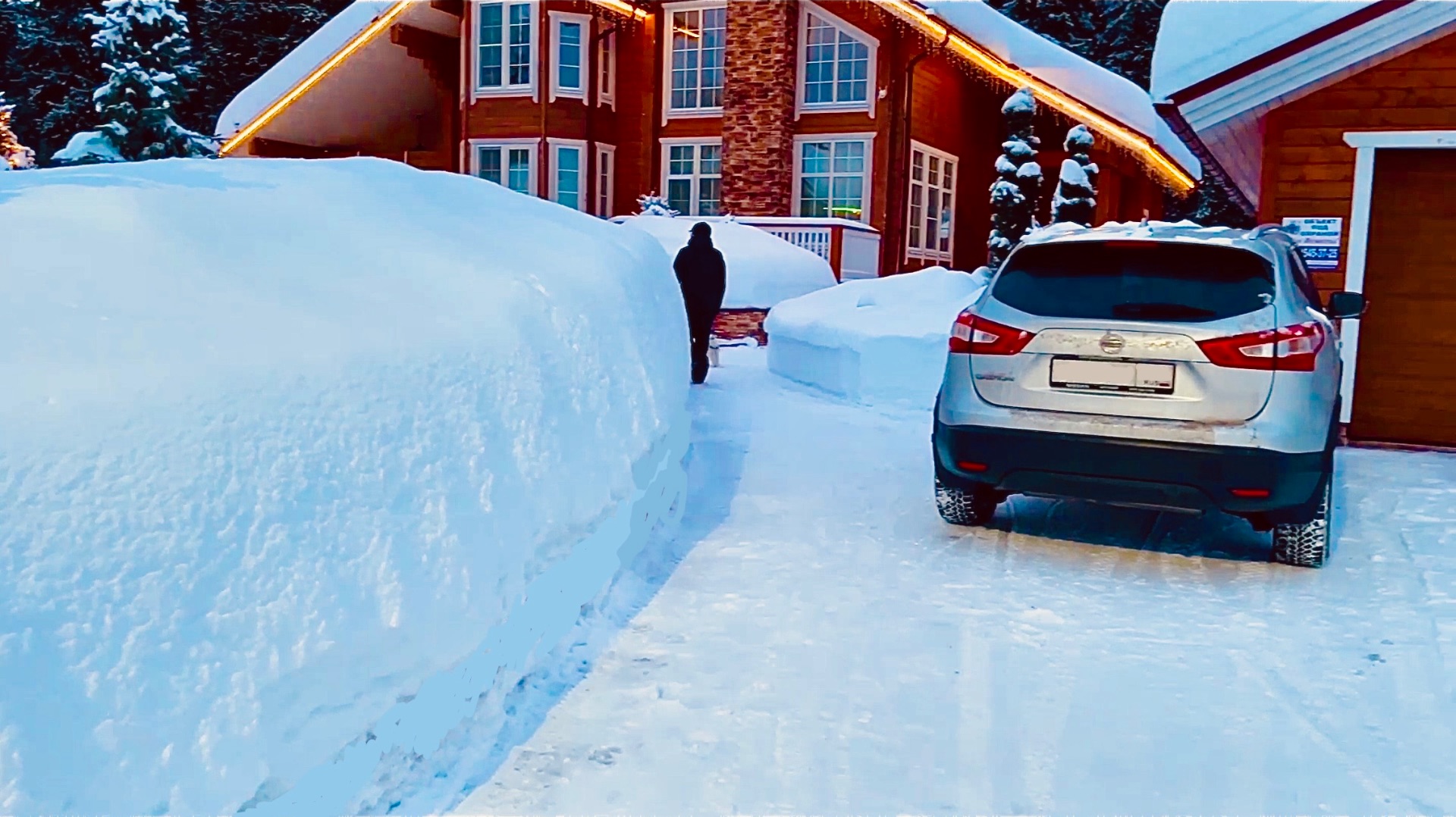 Все рекорды по снегу побиты: снегопад сорвал поездку на дачу! 🌨️ смотреть онлайн