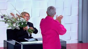 Эвелину Хромченко поздравили с днем рождения в студии "Модного приговора"