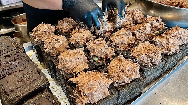 Вирусный корейский 108-слойный шоколадный хлеб из Дубая. смотреть онлайн