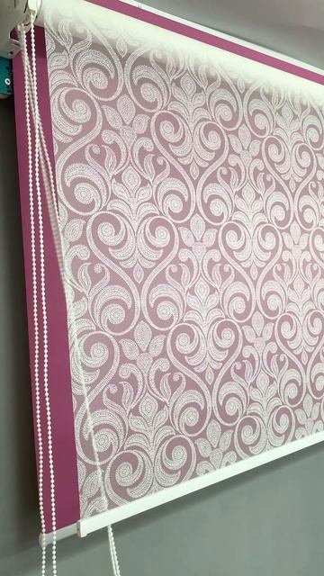 Двойная рулонная штора Омега лиловый и тюль Жасмин