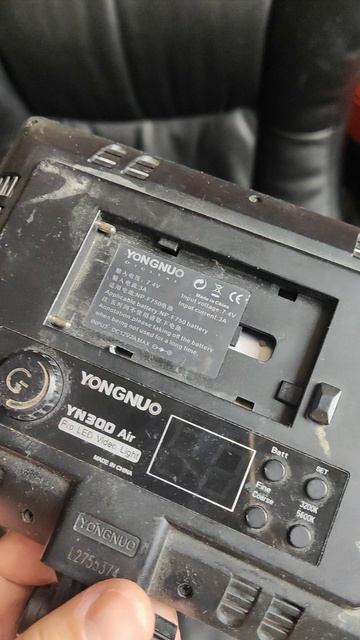 3 года с LED панелью Yongnuo YN300 ,развалилась? Краткий обзор от реального покупателя! 3 года с LED панелью Yongnuo YN300 ,развалилась? Краткий обзор от реального покупателя!