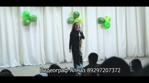 Девушка спела песню Шамана - Встанем ,весь зал слушал стоя