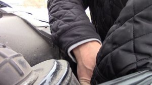 Замена лампы ближнего света на УАЗ Патриот.