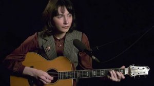 Елизавета Мосиенко - "Запомнить Ваш голос" (на гитаре  Ю.100янов Jumbo)