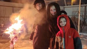 vlog ❄️ МАСЛЕНИЧНАЯ НЕДЕЛЯ🥞 / ЗАКАЗАЛИ ОЧКИ👓/ ЗАСЫПАЛО СНЕГОМ ❄️ / горке быть! 🛷