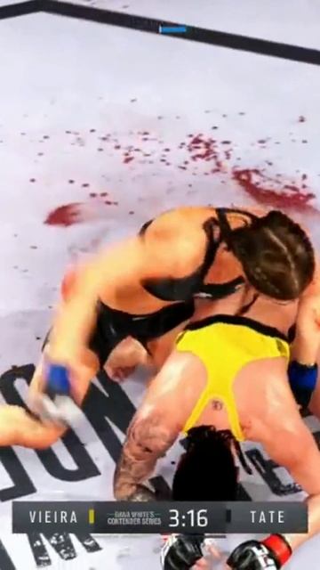 Тейт нокаутирует Виейру в UFC 4 #shorts #мишатейт #кетленвиейра #тейтвиейра #ufc4