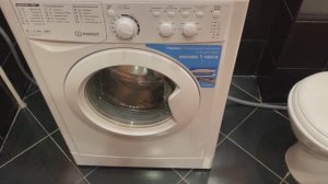 Самая дешевая стиральная машина Индезит MSC 615 (6 кг)