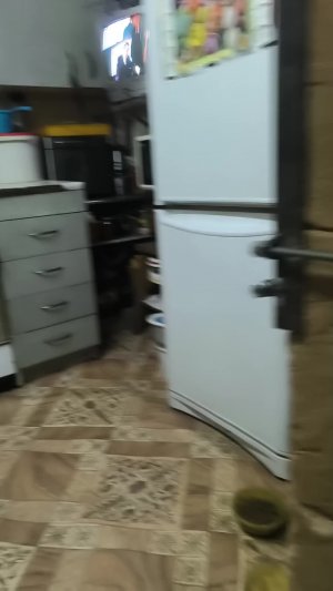 приехала к  бабушку деревню смотрю как отличается всё от моего дома