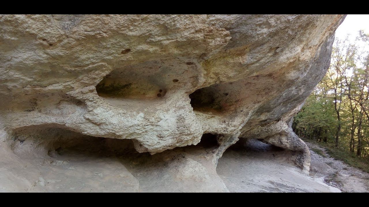 Крым. Наскальные рисунки древних