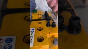 Замена электролита в аккумуляторе. Как это делаю я.