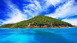 На острове  сл  муз  А  Долгов исп И  Пасека и А  Долгов