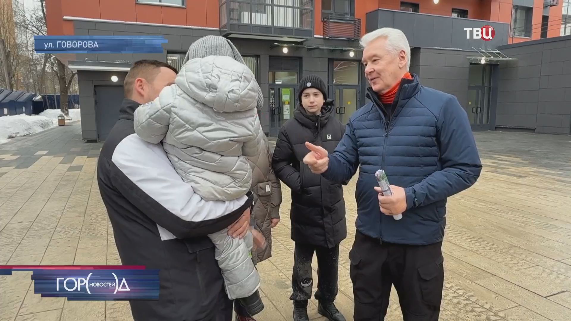 Собянин встретился с новоселами по программе реновации на западе Москвы смотреть онлайн