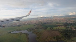 Посадка в аэропорту Боготы. Колумбия   Авиакомпания "Avianca"