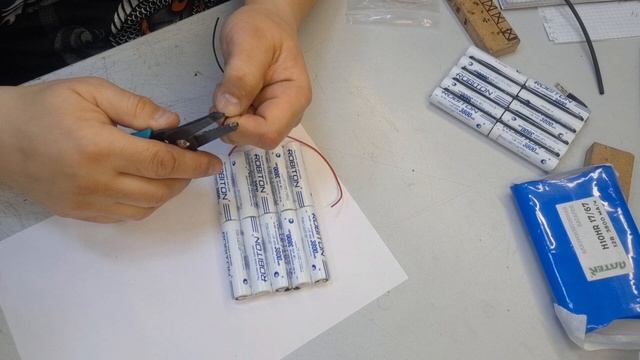 Сборка Nl-MH 10S На 12 В на аккумуляторах Robiton смотреть онлайн