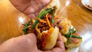 Беляши с мясом на дрожжевом тесте очень вкусный домашний рецепт. Беляши жарятся на сковороде на сале