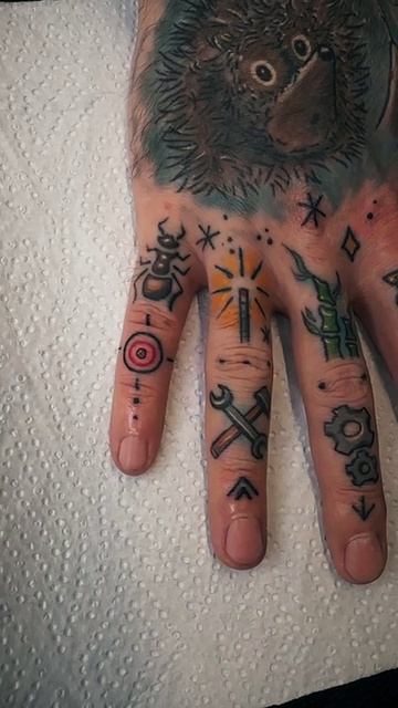 Татуировка на руках