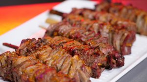 Шашлык наполеон на керамическом гриле Green Kamado