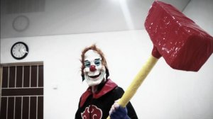 Трюки с клоунской колотушкой