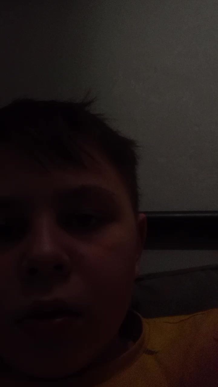 У друга включаем песни которые попросите  выполняем задания и отвечаем на вопросы которые вы задали