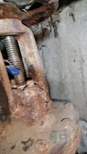 нерабочие задвижки,водной тоже плохо работает