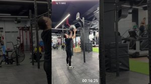 Денисов Данила/ сотрудник ТФ Братиславская/ 30 раз