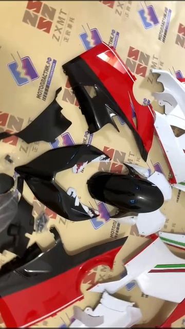 США Ducati Panigale V4 2018-2019 ||| мотопластик.рф