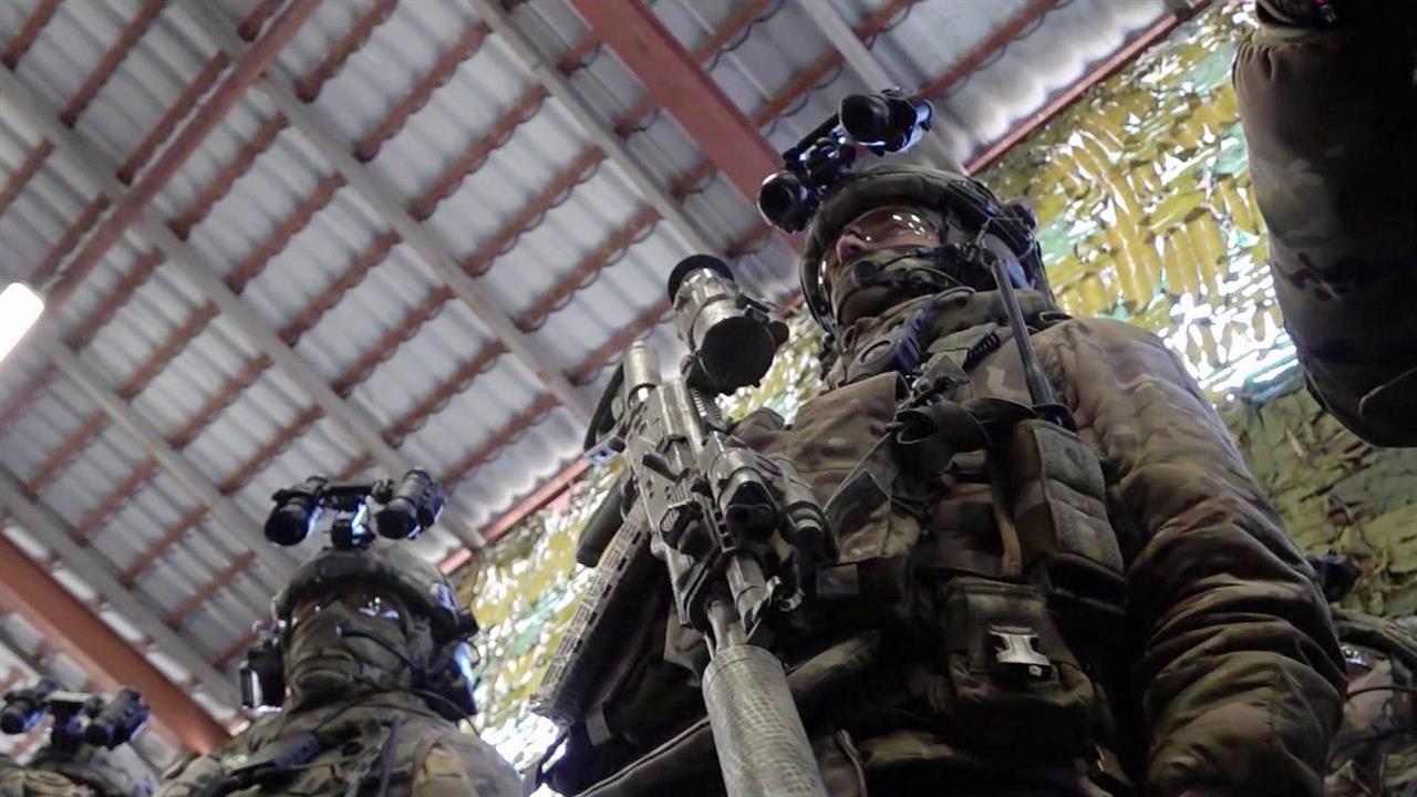 В России отмечают День сил специальных операций. смотреть онлайн