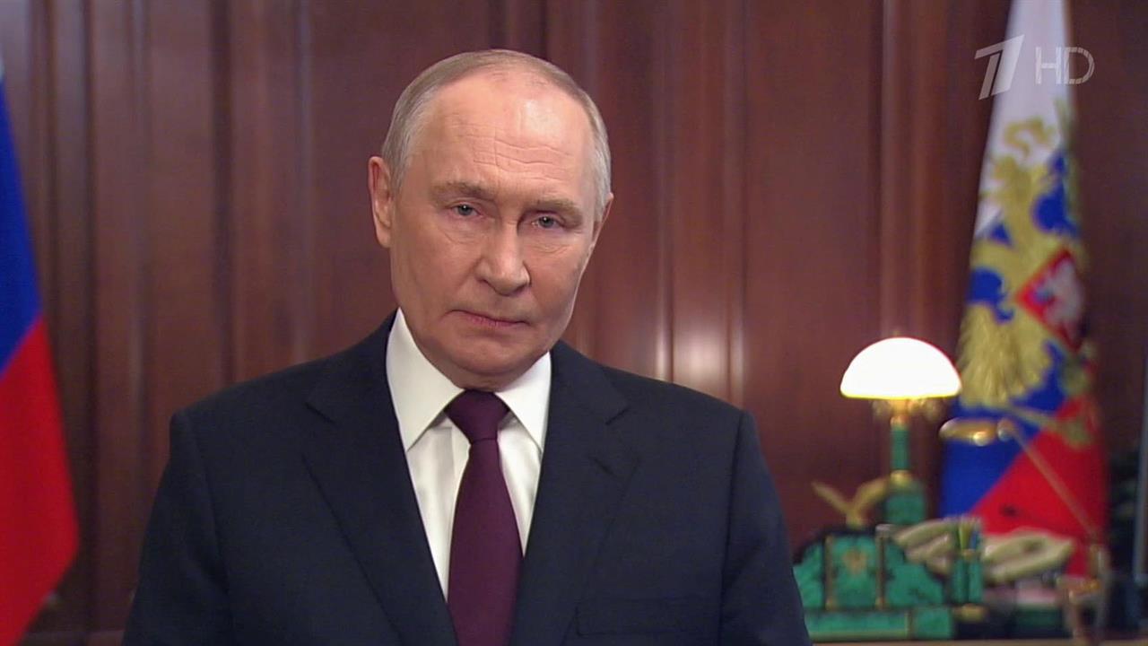 Владимир Путин поздравил военнослужащих Сил специальных операций с профессиональным праздником. смотреть онлайн